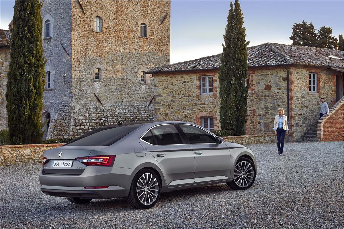 Skoda Superb III 2016 Berlina